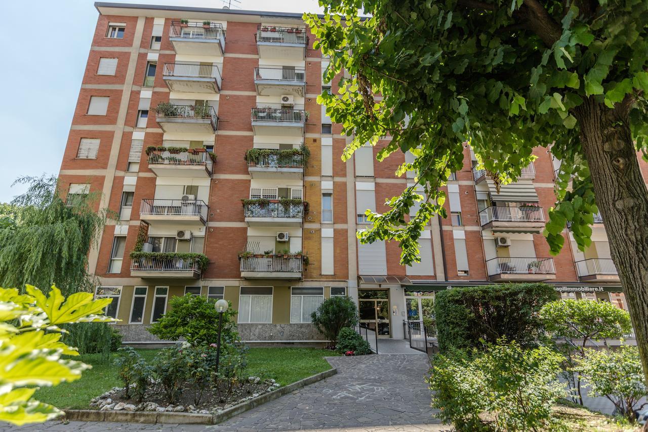 Linate Airport Apartment Milano Exterior foto